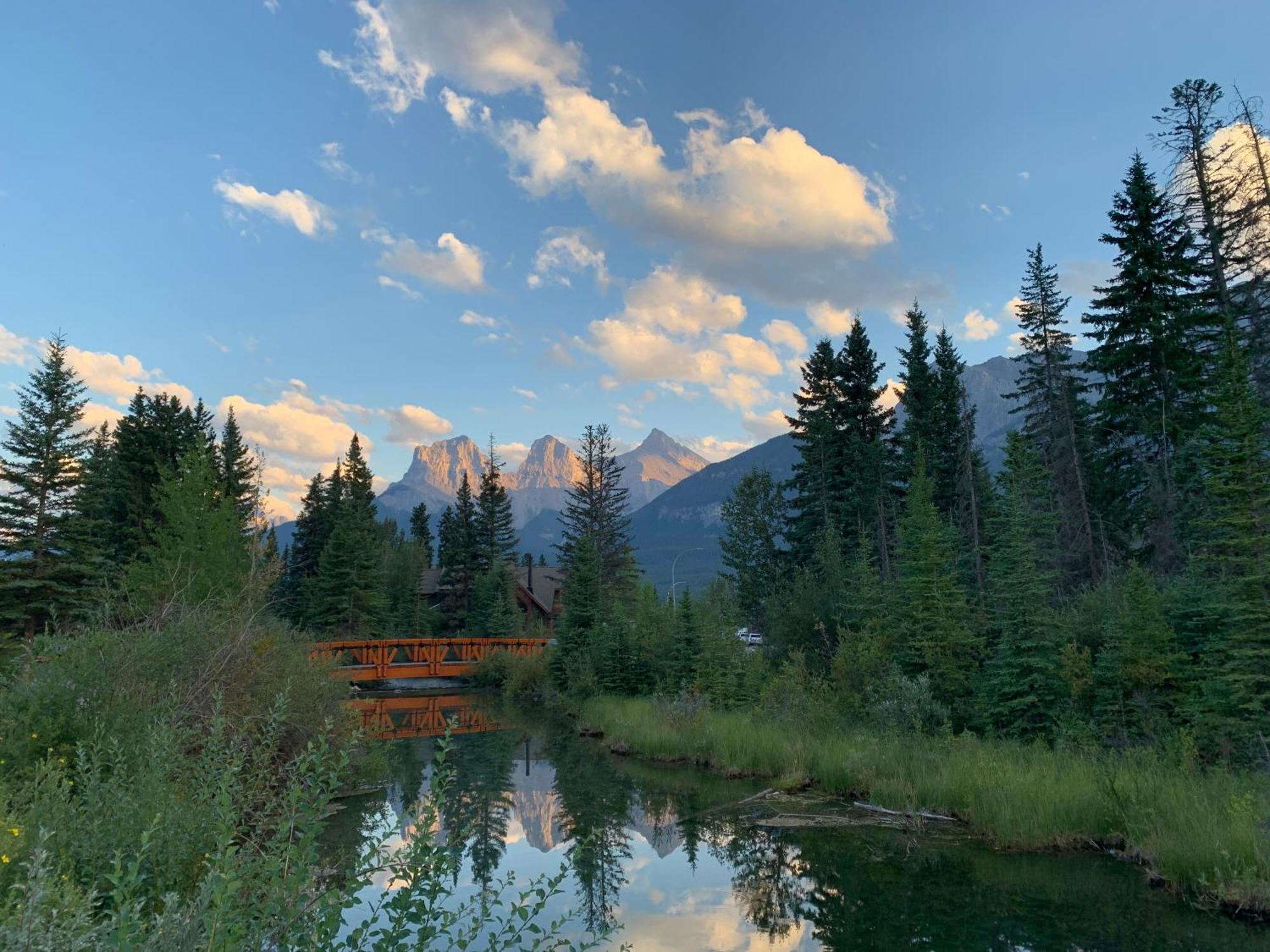 Enchanted Mountain Getaway Canmore Exterior foto